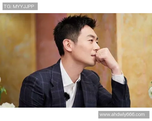 零绯闻的足球明星如何在聚光灯下保持低调生活与职业生涯的平衡