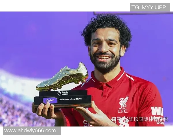 足球明星与娱乐圈明星的较量谁才是真正的全民偶像与风云人物